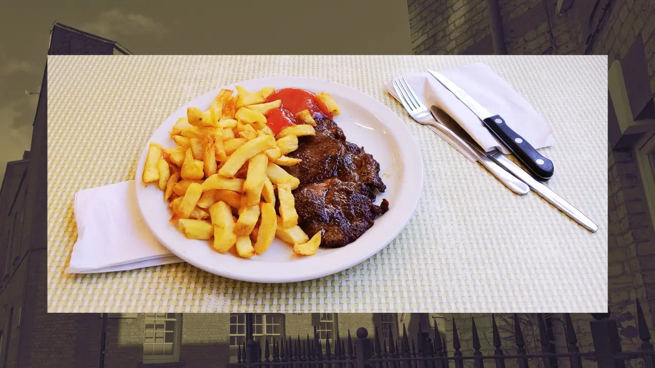 Laney Luv's adventure in London. Day 1 - Steak and chips lunch at the Regency Cafe (with border)