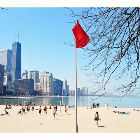 Laney Luv's adventure in Chicago. Day 2- Chicago's Ohio Street Beach